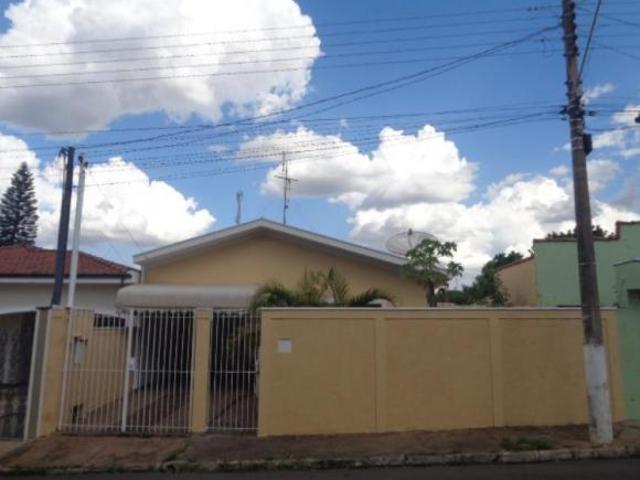 Casa venda em Santa Gertrudes