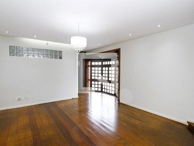 Casa aluguel em Região Geográfica Imediata de Belo Horizonte, Região Metropolitana de Belo Horizonte