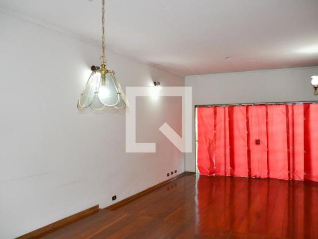 Casa aluguel em Região Imediata de São Paulo, Região Metropolitana de São Paulo