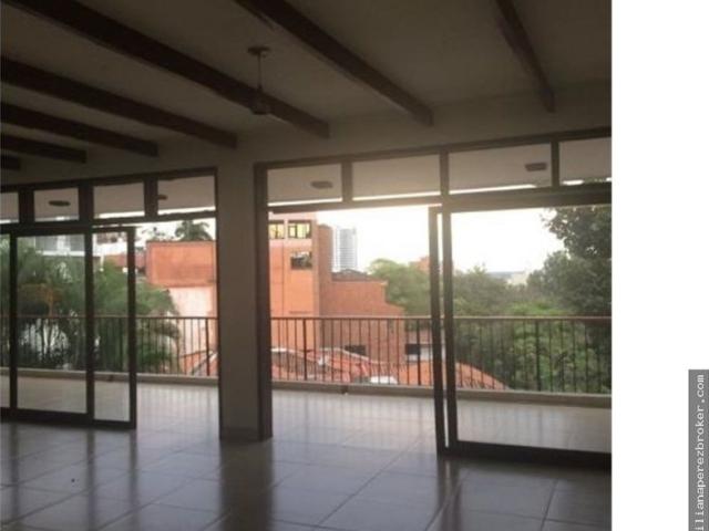 Casa en arriendo en Santa Teresita, Cali