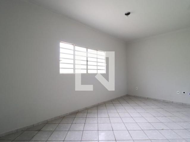 Casa aluguel em Região Geográfica Imediata de Uberlândia, Oliveira Fortes