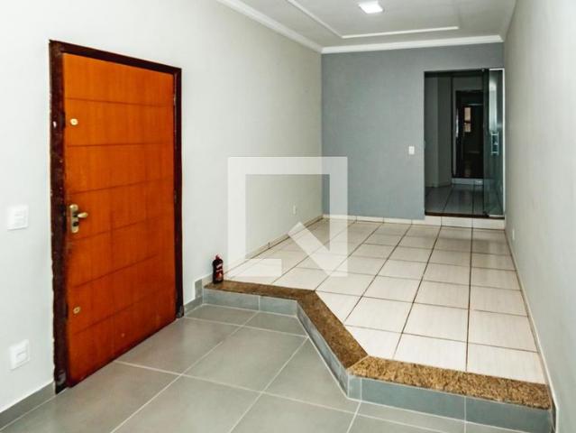 Casa aluguel em Região Geográfica Imediata de Belo Horizonte, Região Metropolitana de Belo Horizonte