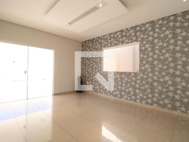 Casa aluguel em Região Geográfica Imediata de Uberlândia, Oliveira Fortes
