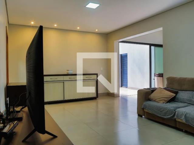 Casa aluguel em Região Geográfica Imediata de Uberlândia, Oliveira Fortes