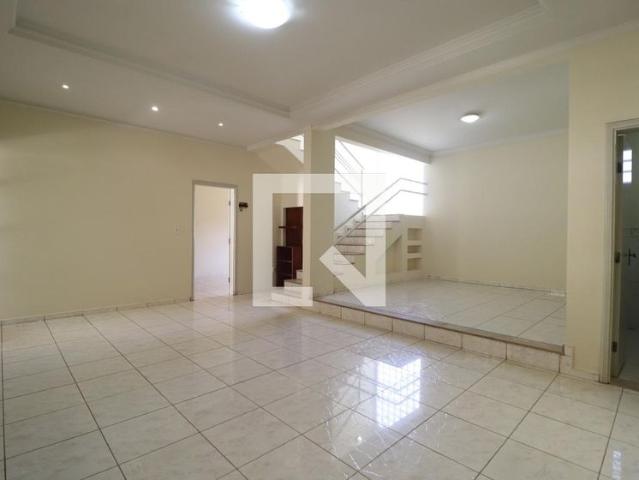 Casa aluguel em Região Geográfica Imediata de Uberlândia, Oliveira Fortes