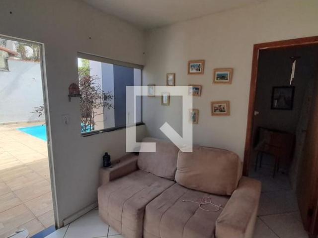 Casa aluguel em Região Geográfica Imediata de Uberlândia, Oliveira Fortes