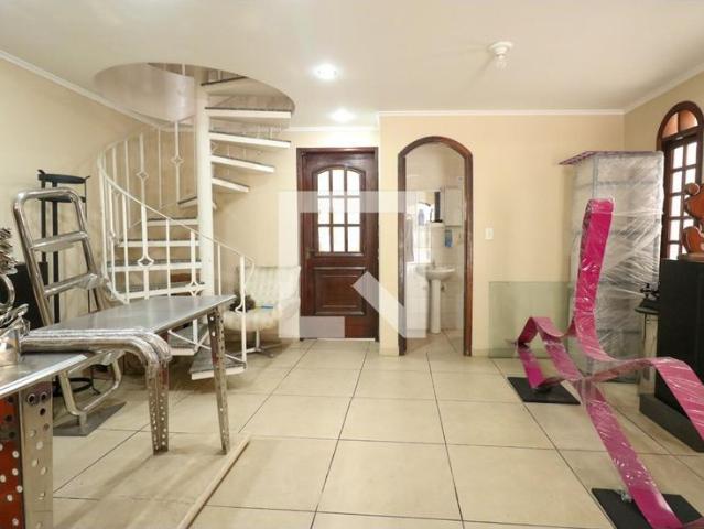 Casa aluguel em Região Imediata de São Paulo, Região Metropolitana de São Paulo