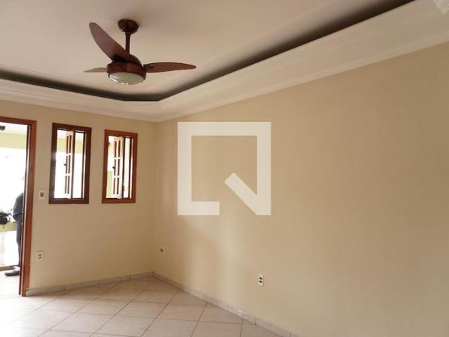 Casa aluguel em São Carlos