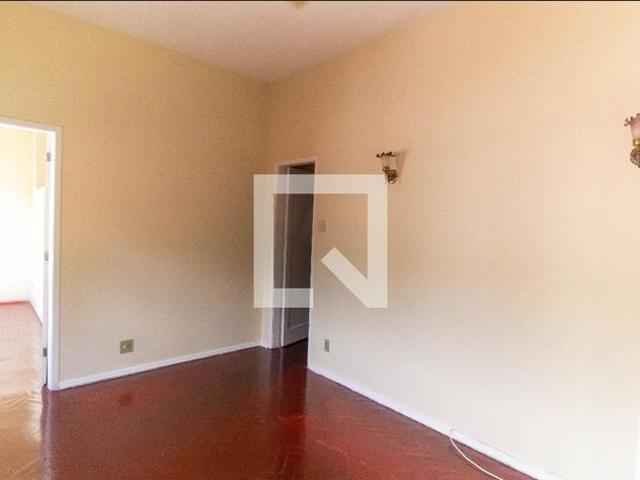 Casa aluguel em Pé Pequeno, Niterói