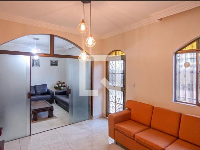 Casa aluguel em Região Geográfica Imediata de Belo Horizonte, Região Metropolitana de Belo Horizonte