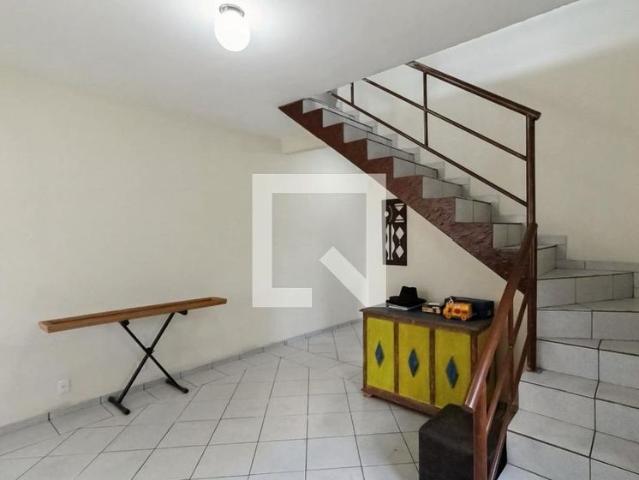 Casa aluguel em Santa Terezinha, Belo Horizonte