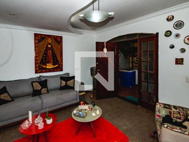 Casa aluguel em Região Geográfica Imediata de Belo Horizonte, Região Metropolitana de Belo Horizonte