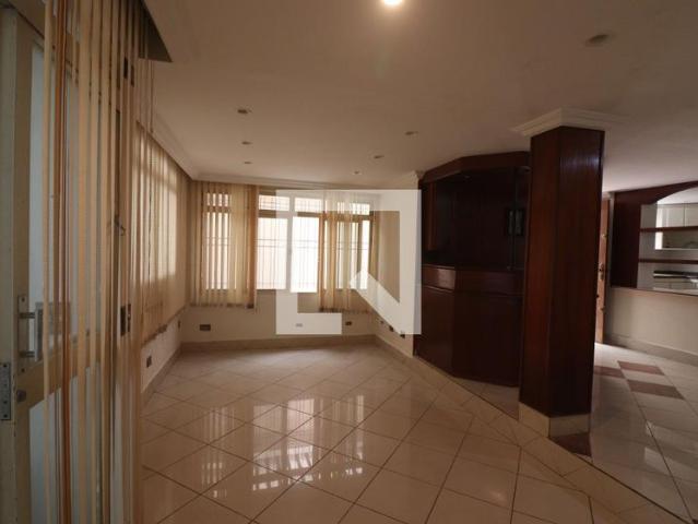 Casa aluguel em Região Imediata de São Paulo, Região Metropolitana de São Paulo