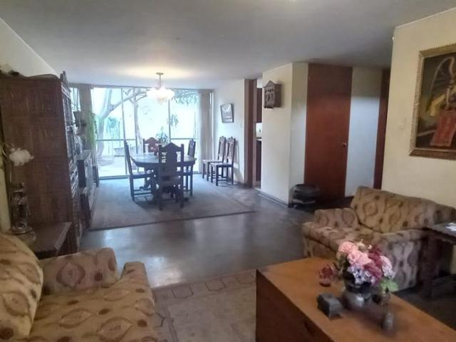 Casa venta en Santiago De Surco, Lima Metropolitana