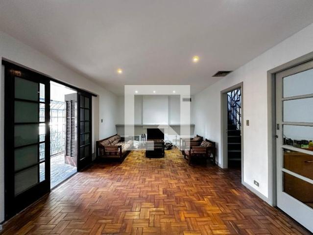 Casa aluguel em Região Imediata de São Paulo, Região Metropolitana de São Paulo