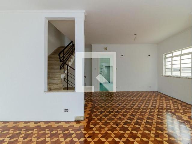 Casa aluguel em Região Imediata de São Paulo, Região Metropolitana de São Paulo