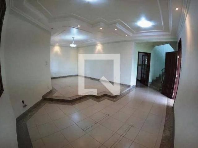 Casa aluguel em Região Geográfica Imediata de Belo Horizonte, Região Metropolitana de Belo Horizonte