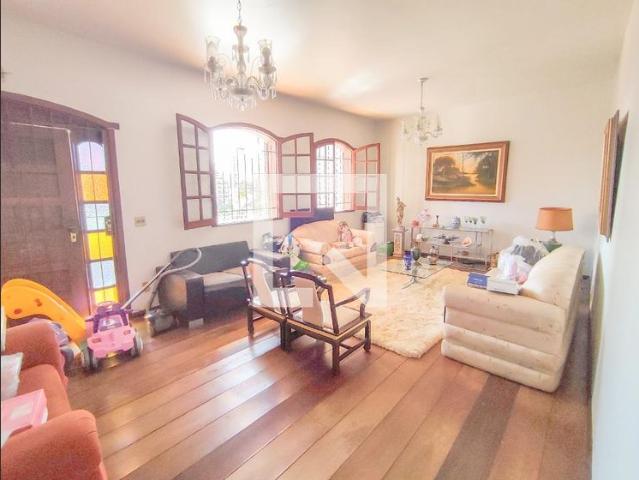 Casa aluguel em Santo Antônio, Belo Horizonte