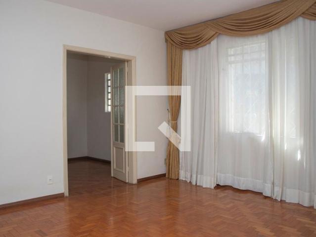 Casa aluguel em Santo Antônio, Belo Horizonte