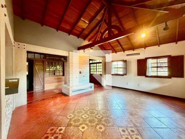 Casa aluguel em Região Geográfica Imediata de Florianópolis, Desterro