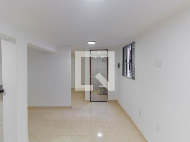 Casa aluguel em Vila Tolstói, São Paulo
