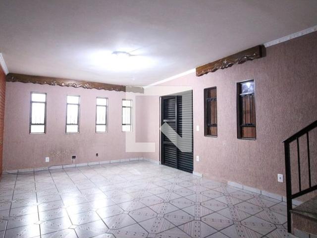 Casa aluguel em Região Imediata de São Paulo, Região Metropolitana de São Paulo