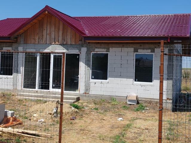 Casă vânzări în 23 August, Caraş-severin