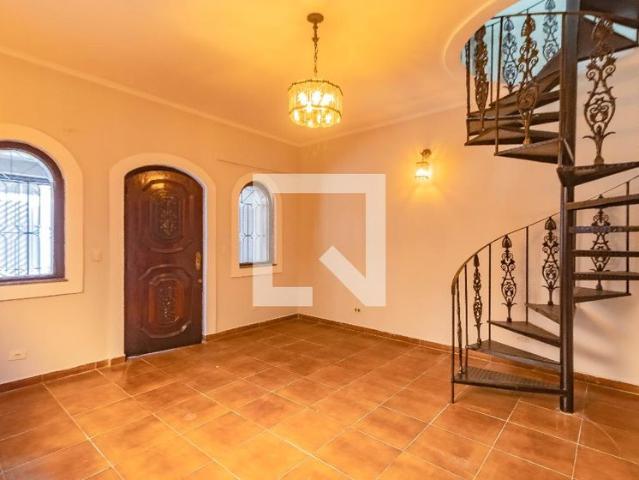Casa aluguel em Região Imediata de São Paulo, Região Metropolitana de São Paulo