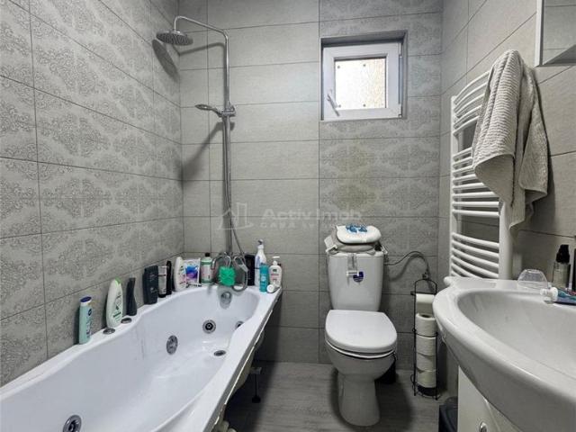 Casă vânzări
