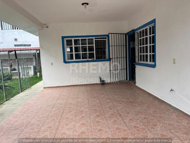 Casa en renta en Santiago De La Peña, Tuxpan