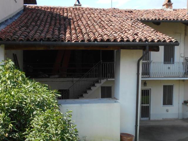 Villa Indipendente in vendita a Piemonte, Vercelli