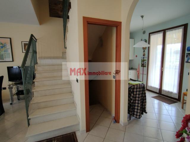 Villa Indipendente in vendita a Marche, Pesaro E Urbino
