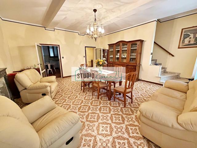 Villa Indipendente in vendita a Corvaia, Seravezza