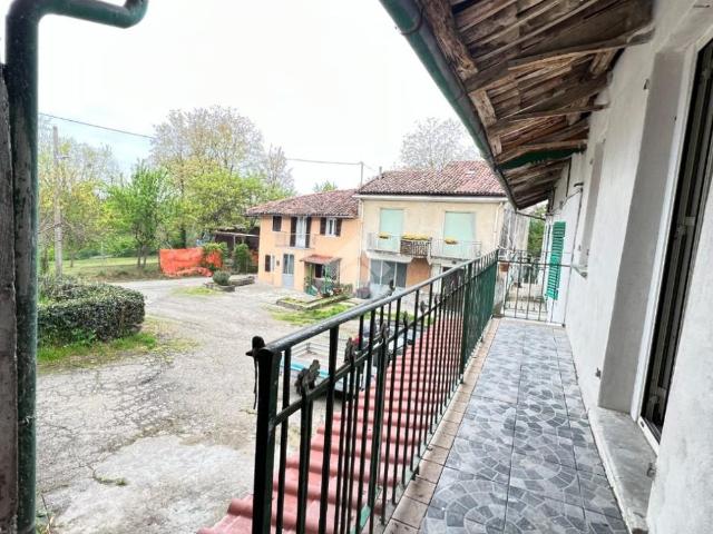 Villa Indipendente in affitto a Piemonte, Asti