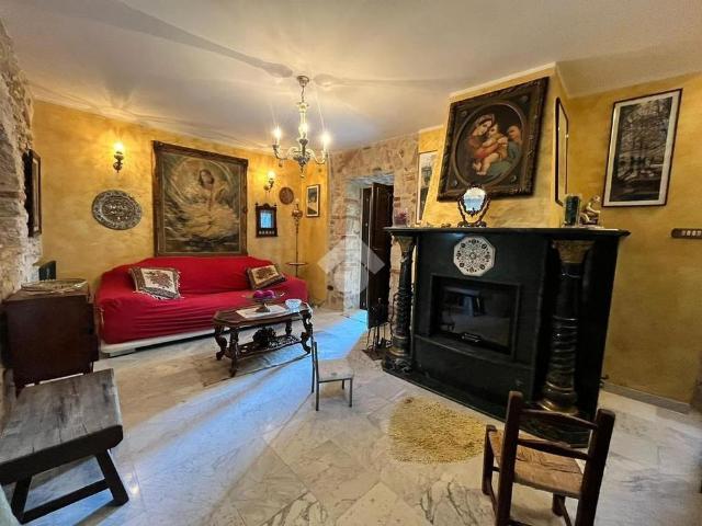 Villa Indipendente in affitto a Veroli, Lazio