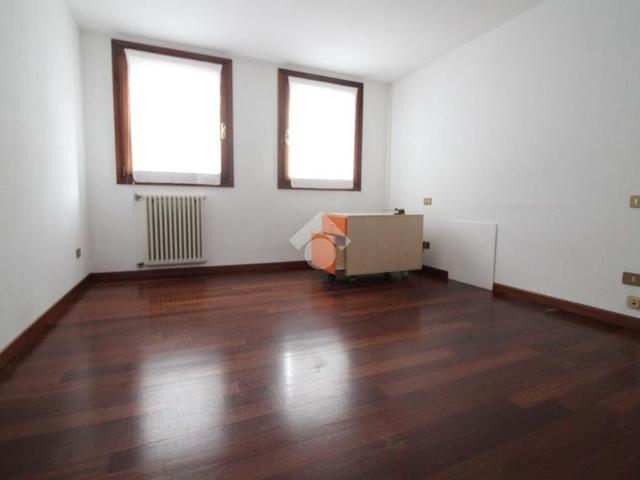 Villa Indipendente in affitto a Angarano, Bassano Del Grappa