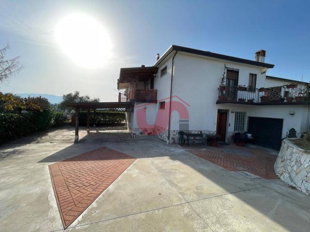 Villa Indipendente in affitto a Contrada San Vitale, Benevento