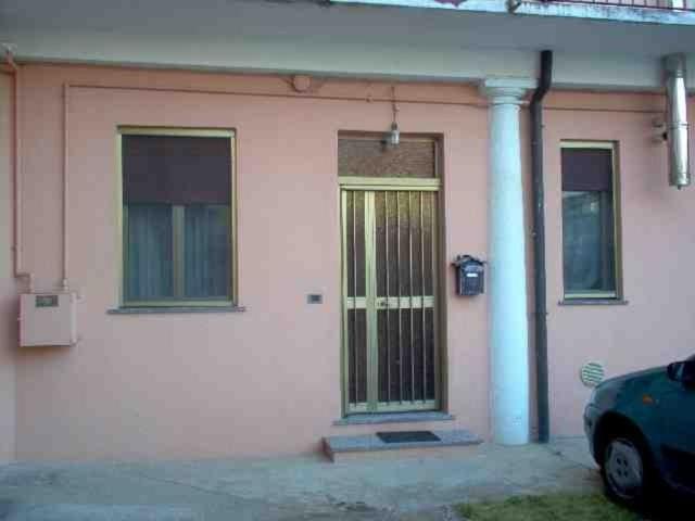 Villa Indipendente in affitto a Bernate Ticino, Lombardia