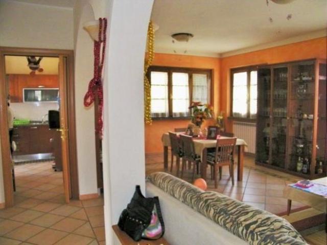 Villa Indipendente in affitto a Montignoso, Toscana