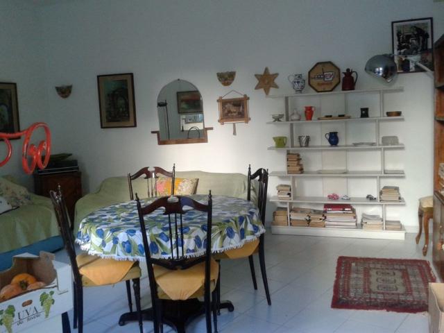 Villa Indipendente in affitto a Carbognano, Lerici