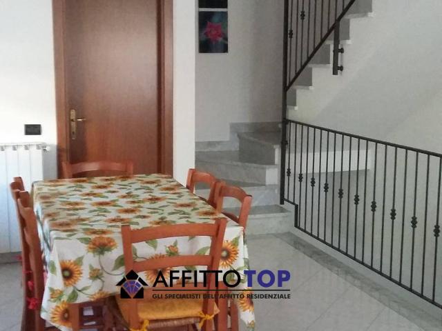 Villa Indipendente in affitto a Marina di Massa, Marina Di Massa