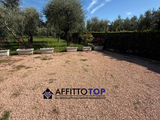 Villa Indipendente in affitto a Cervaiolo, Montignoso