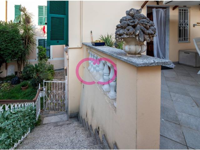Villa Indipendente in affitto a Varazze, Liguria