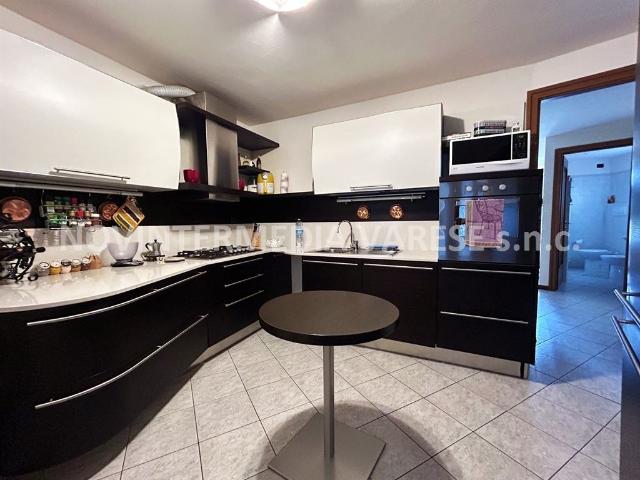 Appartamento in affitto a Penasca, Varese