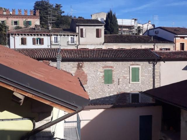Villa Indipendente in affitto a Verona, Borgo Trento