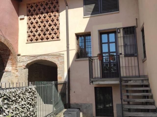 Villa Indipendente in affitto a Barzana, Bergamo