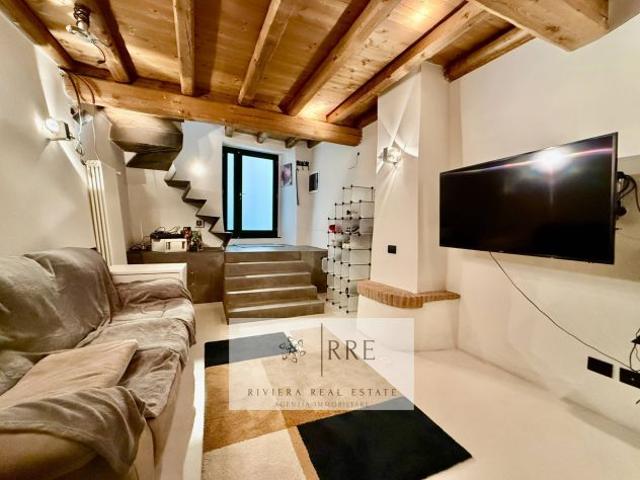 Appartamento in vendita a Toirano, Liguria
