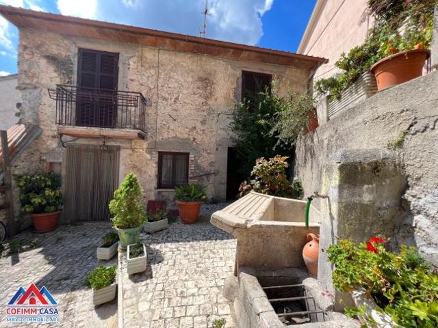 Appartamento in vendita a Colle, Atina