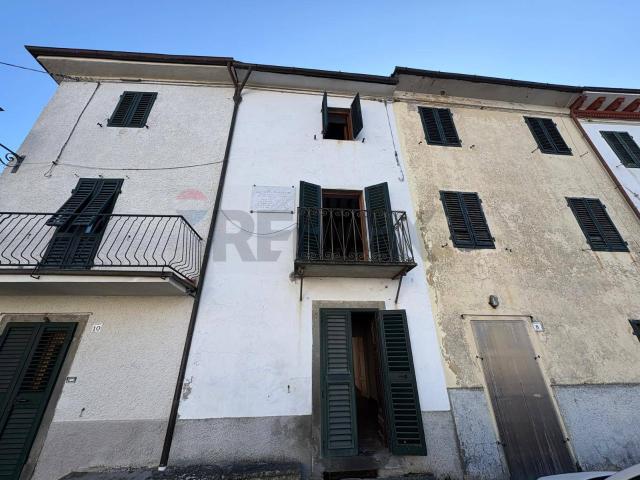 Villa Indipendente in vendita a Unione dei comuni Media Valle del Serchio, Benabbio