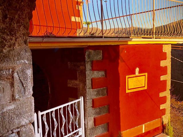 Villa Indipendente in vendita a Unione dei comuni Media Valle del Serchio, Crasciana
